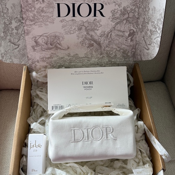 New Dior white ivory pouch with 3.5ml J'adore L'or essence de perfume